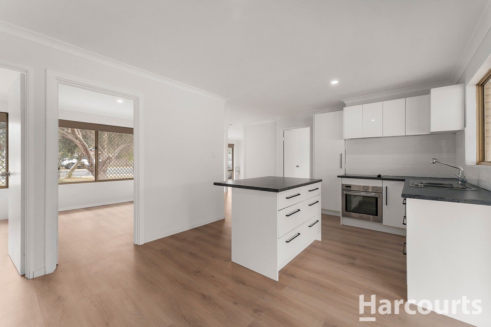 4 bedrooms House in 33 Steerforth Drive COODANUP WA, 6210
