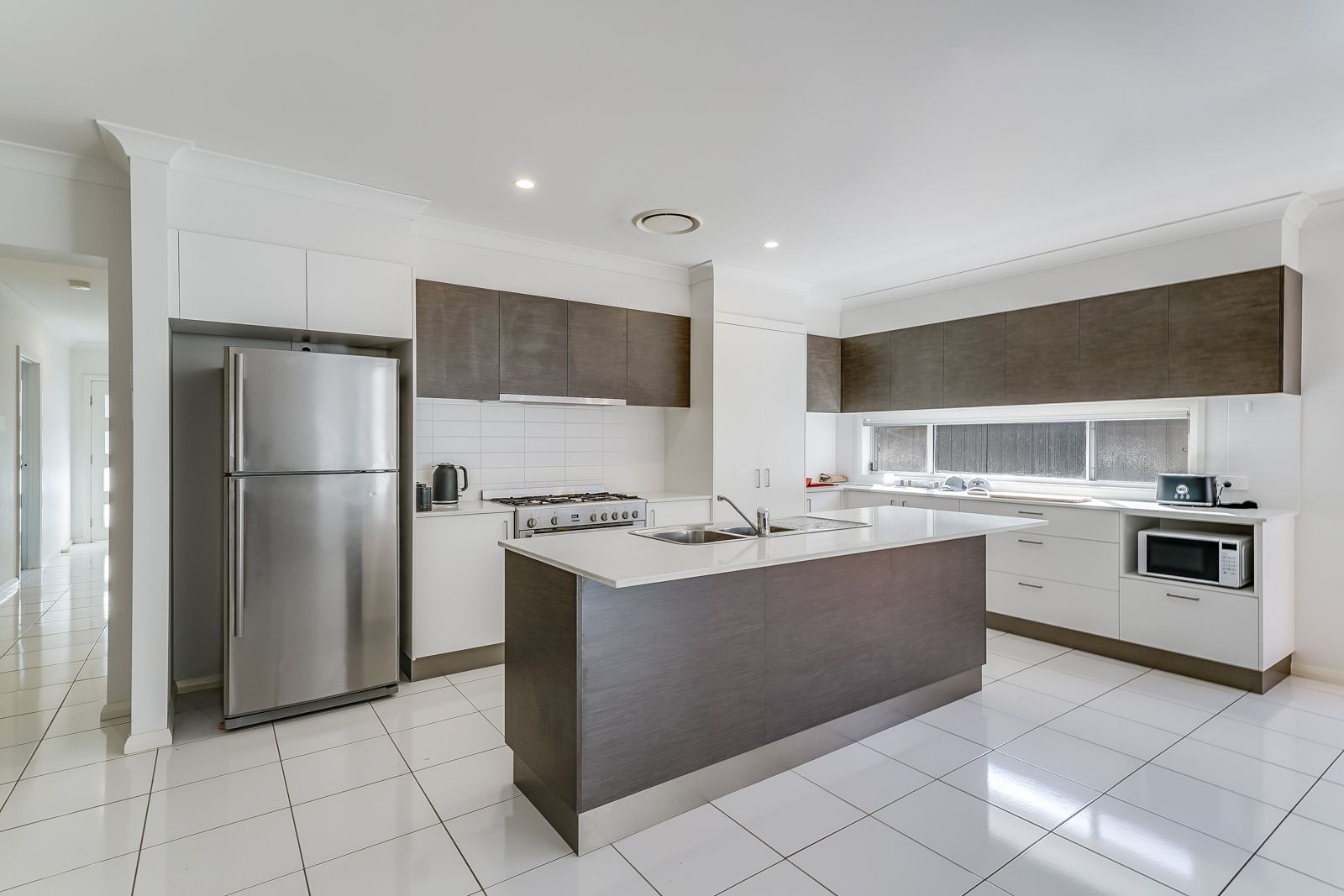 50 Coral Flame Circuit, Gregory Hills NSW 2557, Image 2