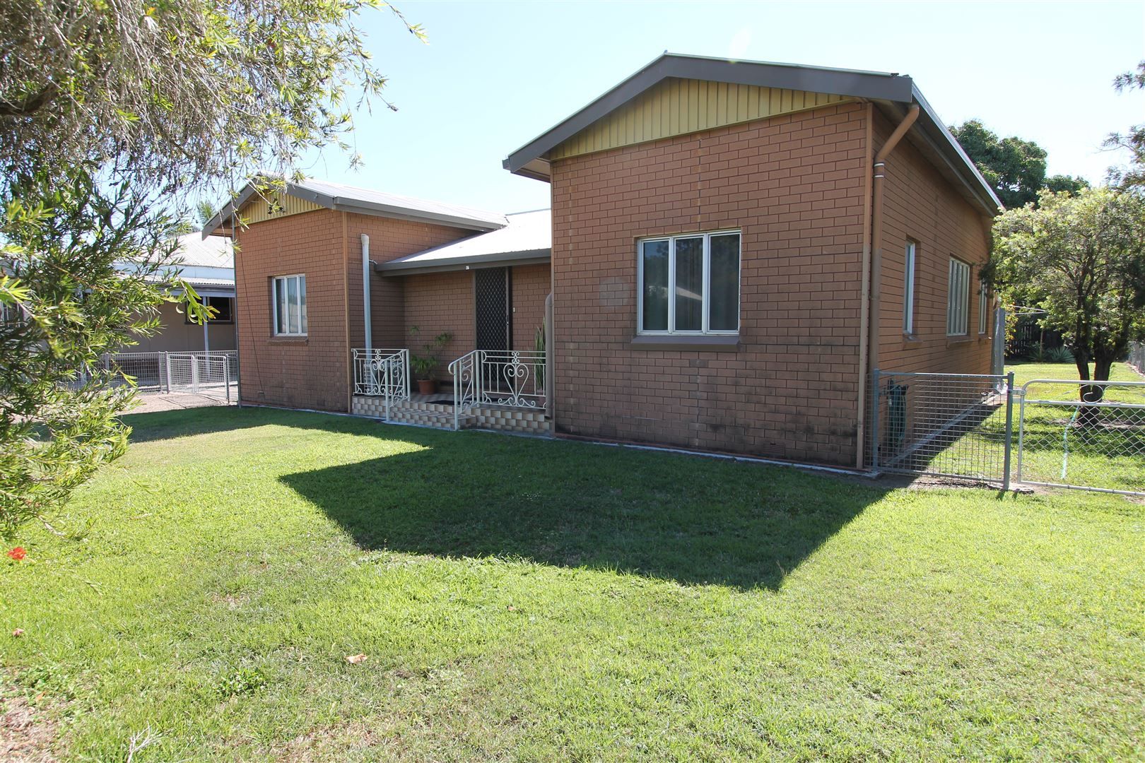7 Lando Street Ayr Qld 4807 Domain