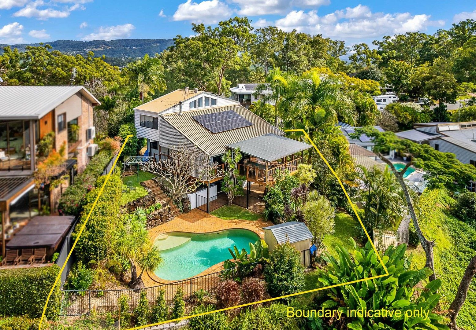4 bedrooms House in 19 Summerhill Court MUDGEERABA QLD, 4213