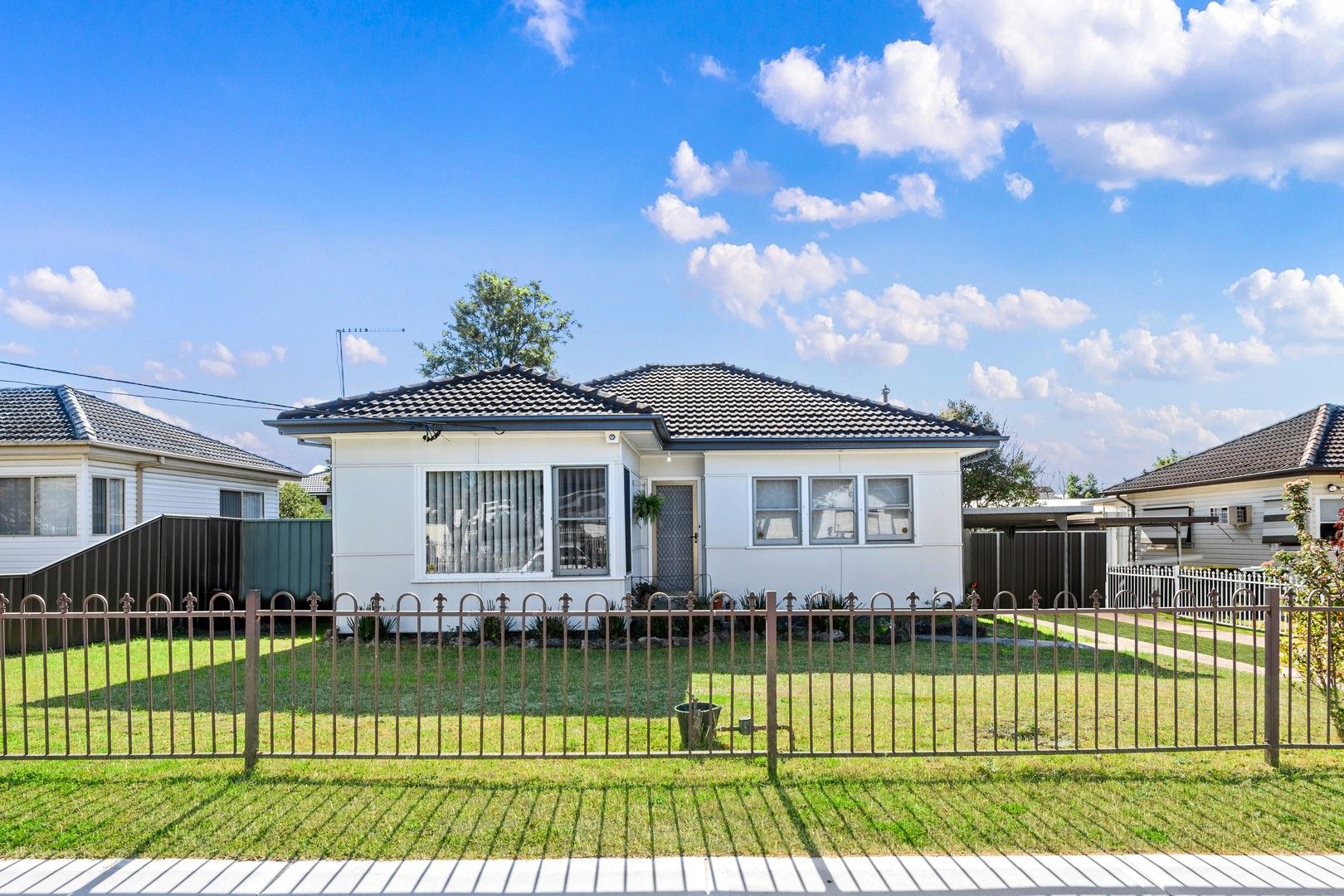 3 bedrooms House in 27 Edmondson Avenue ST MARYS NSW, 2760