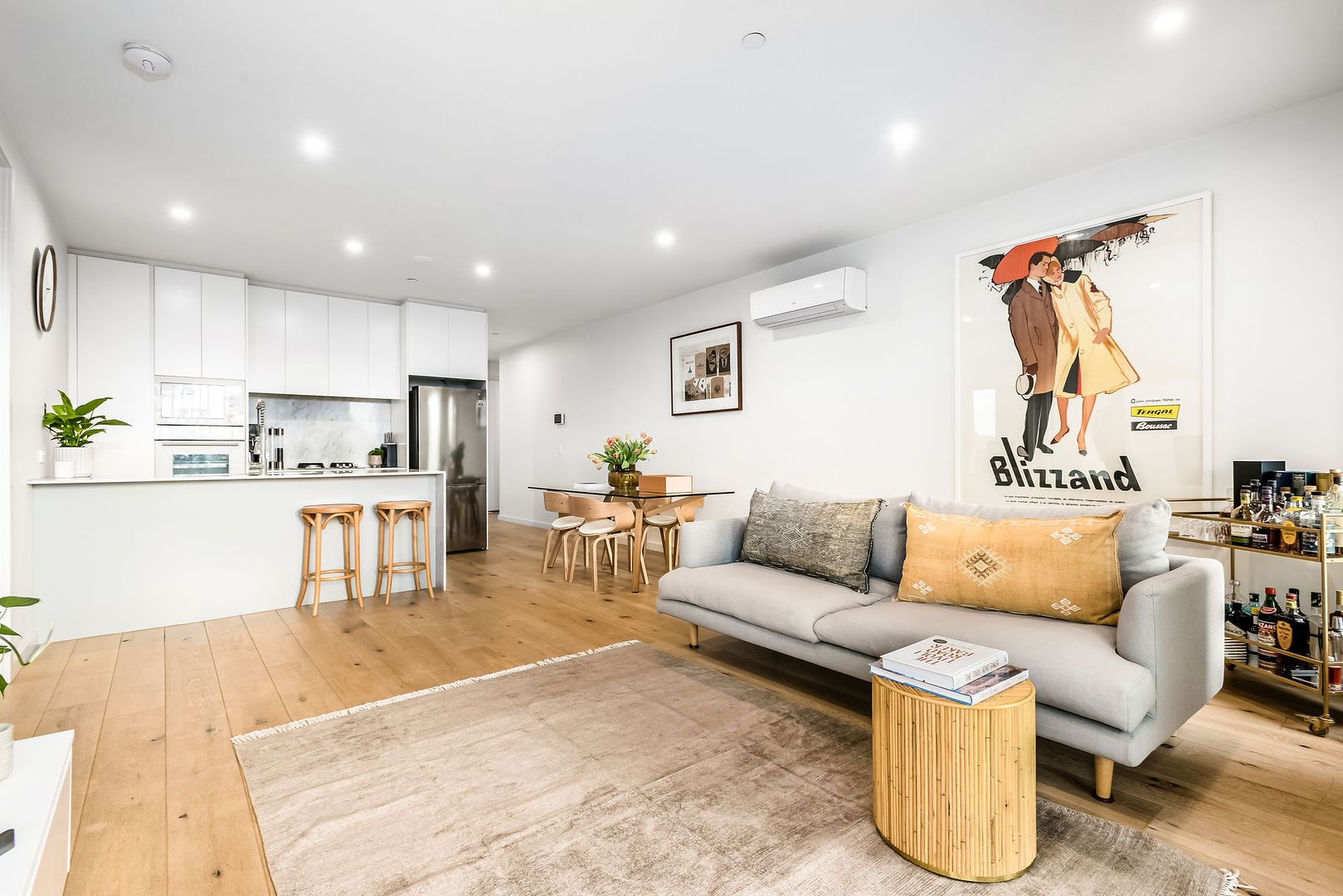 2 bedrooms Apartment / Unit / Flat in 205/28 Jersey Parade CARNEGIE VIC, 3163