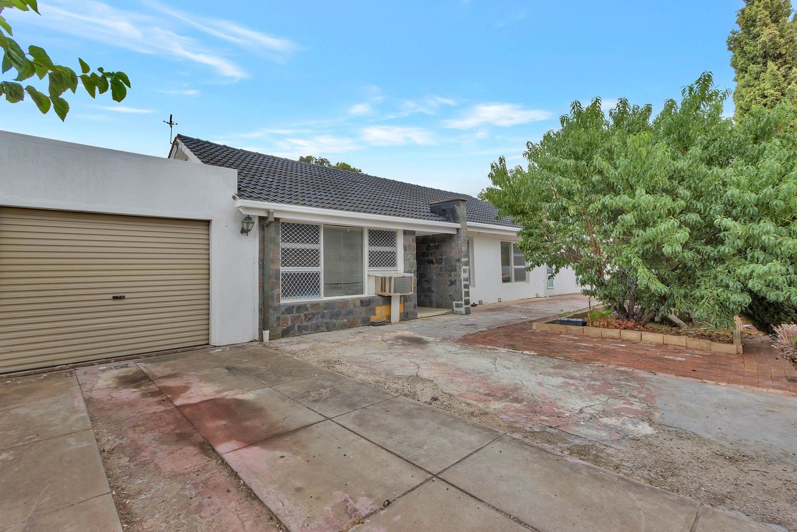 5 bedrooms House in 2 Salway Street ELIZABETH PARK SA, 5113