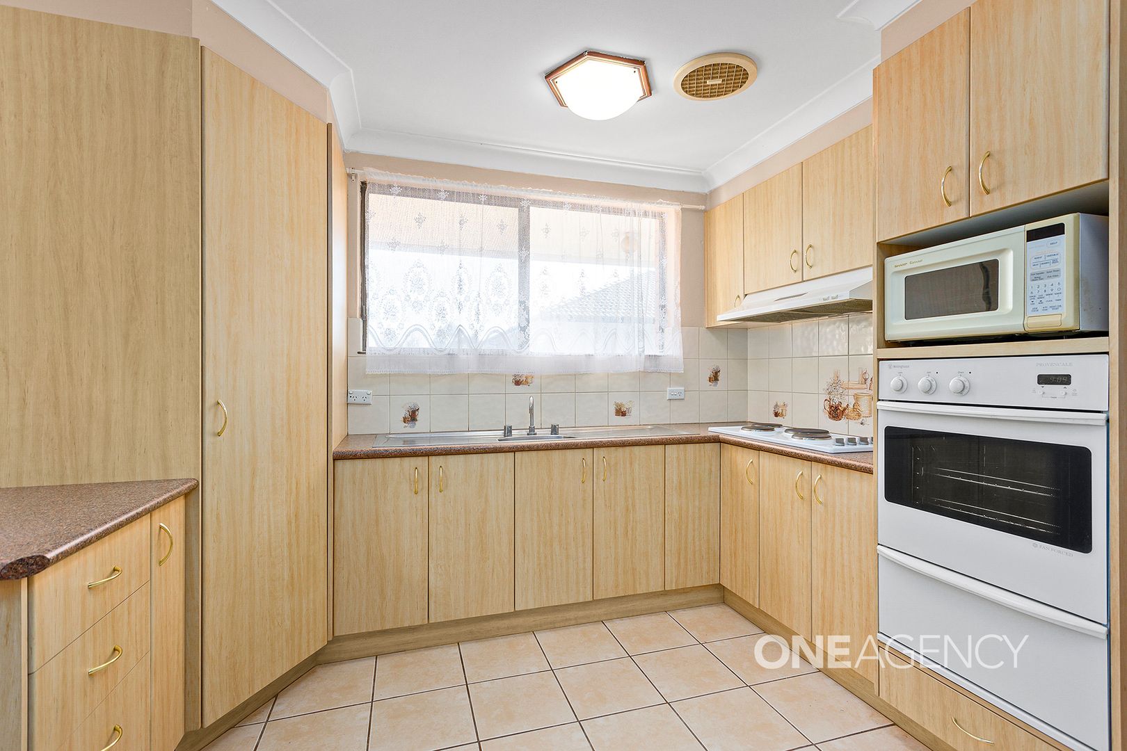 8/23 Montague Street, Fairy Meadow NSW 2519, Image 2