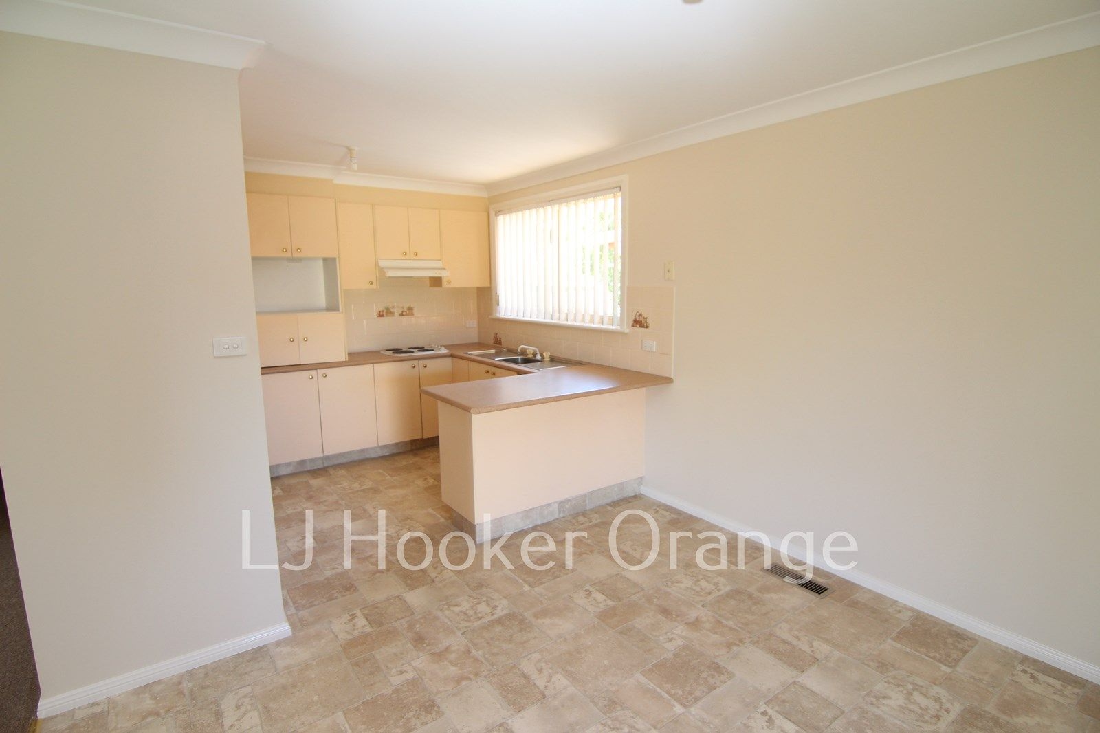 42 Cecil Road, Orange NSW 2800, Image 1