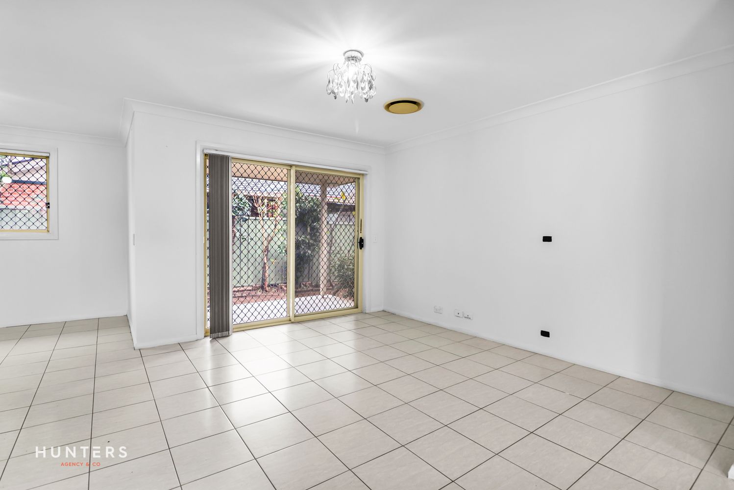 2 bedrooms Townhouse in 10/173 Targo Road GIRRAWEEN NSW, 2145