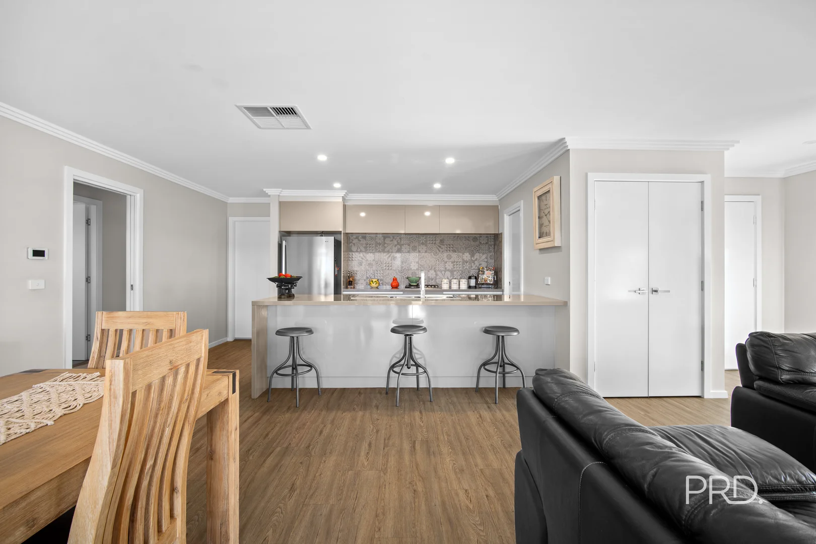 Additional image 2 of Lloyd NSW 2650