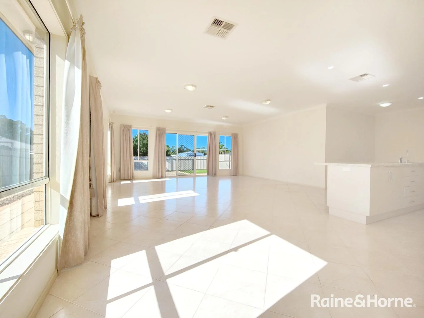 Additional image 2 of 24 Commerce Road, Murray Bridge SA 5253