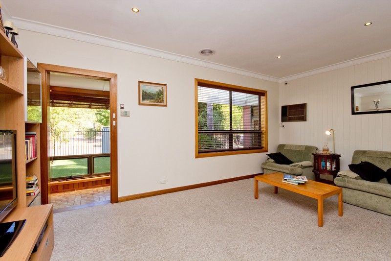 34 Gordon Avenue, CLEARVIEW SA 5085, Image 2