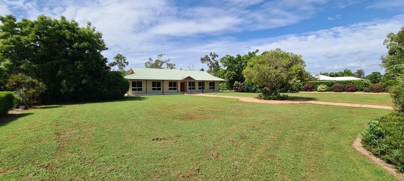 4 bedrooms House in 22 Salamander St BLUEWATER QLD, 4818