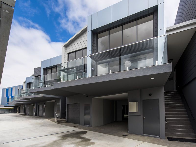 2 bedrooms Townhouse in 15/16 Bridges Road MELVILLE WA, 6156