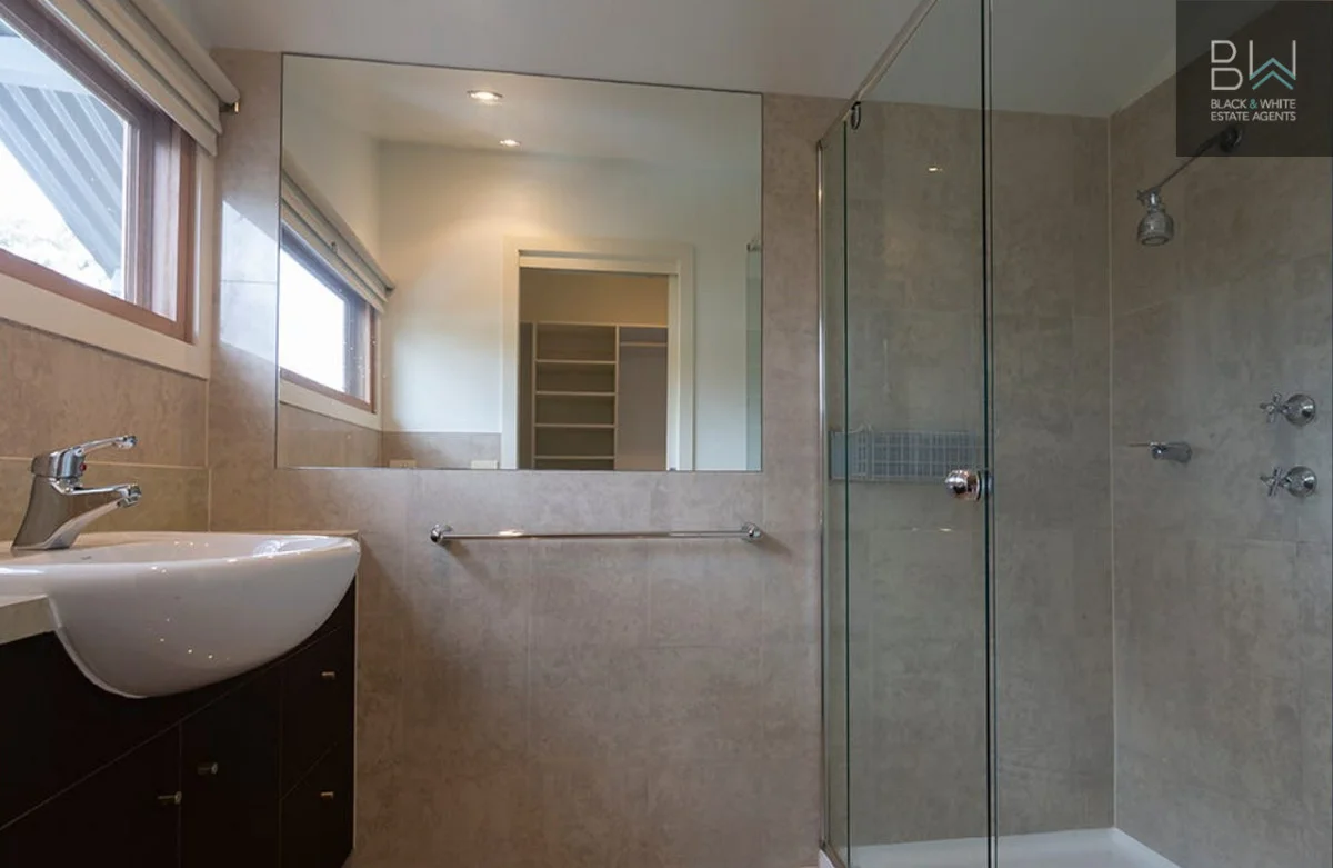 Additional image 10 of 1/142 Grand Boulevard, Montmorency VIC 3094