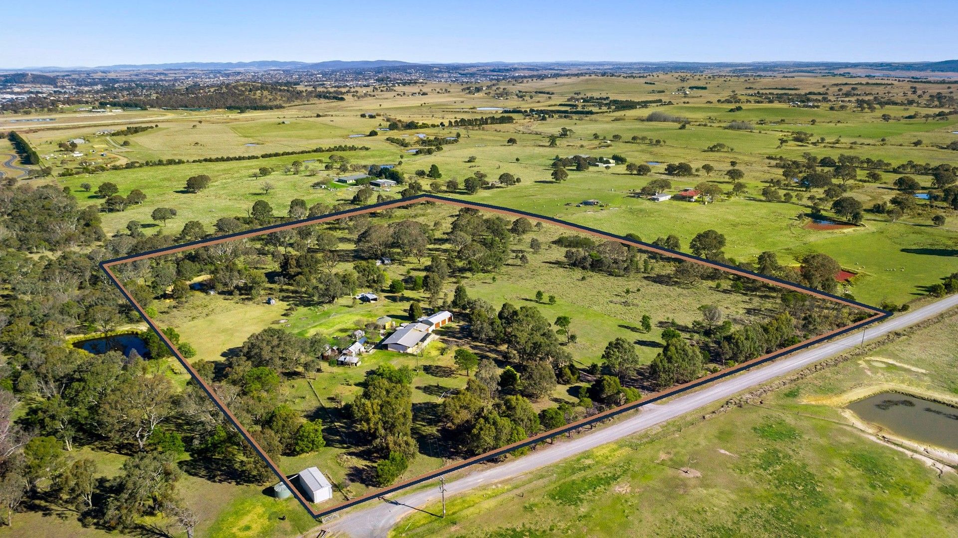 3 bedrooms Acreage / Semi-Rural in 70 Bumana Road GOULBURN NSW, 2580