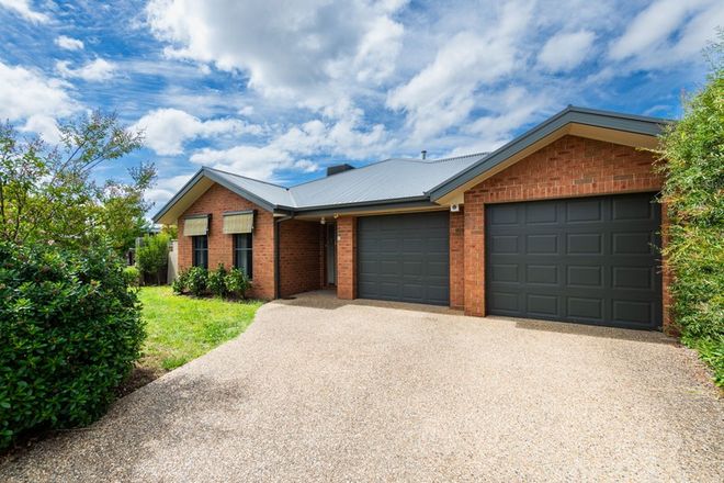 Picture of 44 Stonehaven Circuit, QUEANBEYAN NSW 2620