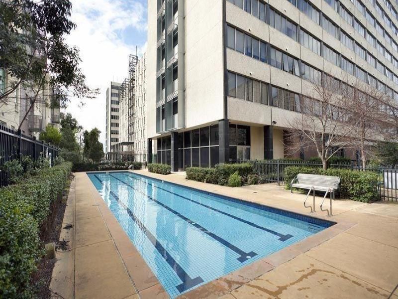 2 bedrooms Apartment / Unit / Flat in 1806/570 Lygon St CARLTON VIC, 3053