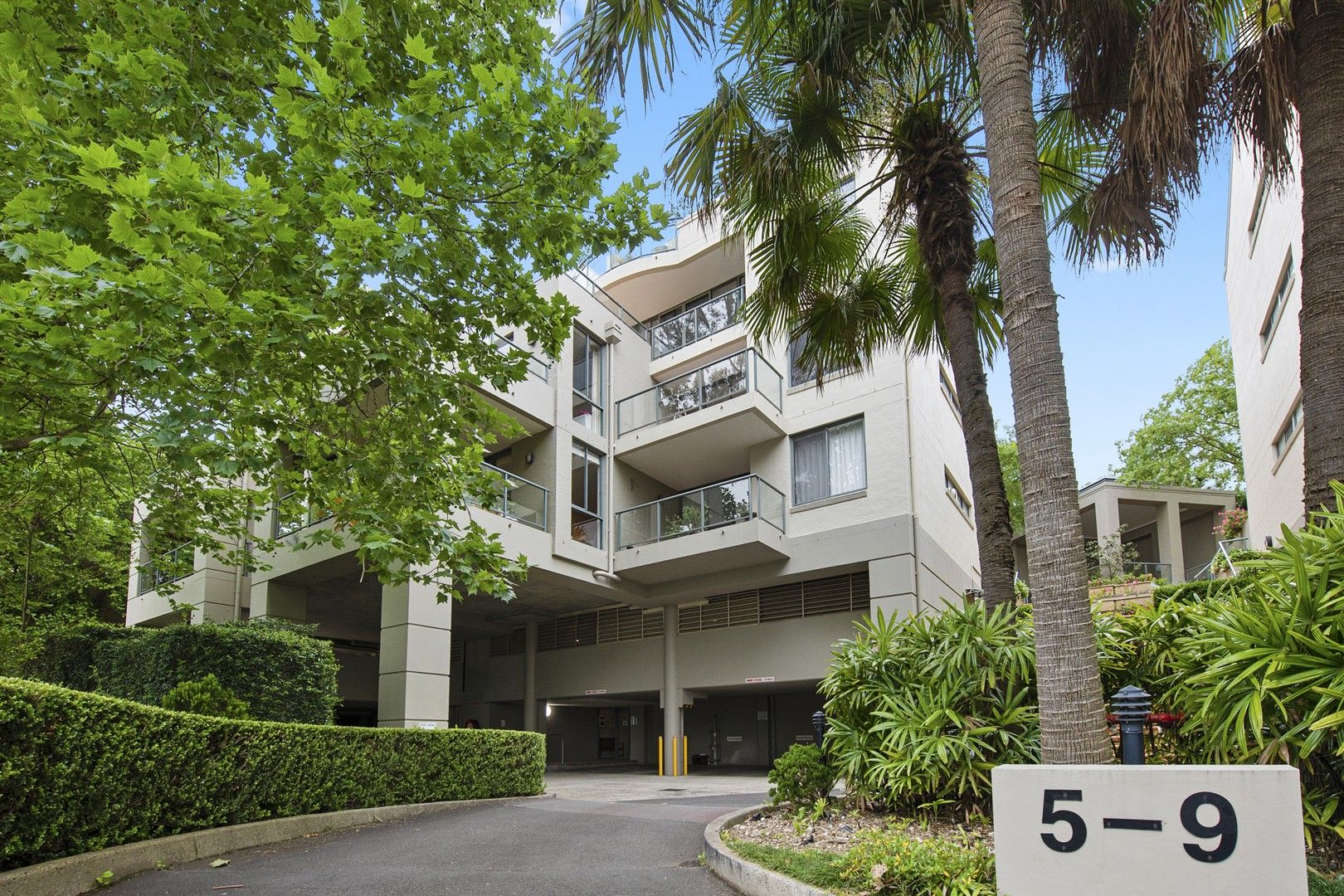 2 bedrooms Apartment / Unit / Flat in 105/5-9 Everton Street PYMBLE NSW, 2073