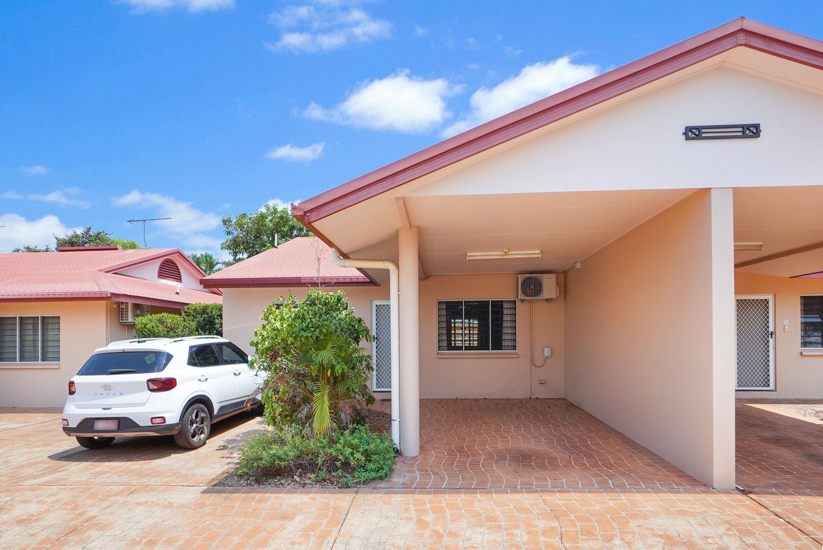 2 bedrooms Block of Units in 2/15 Sovereign Circuit COCONUT GROVE NT, 0810
