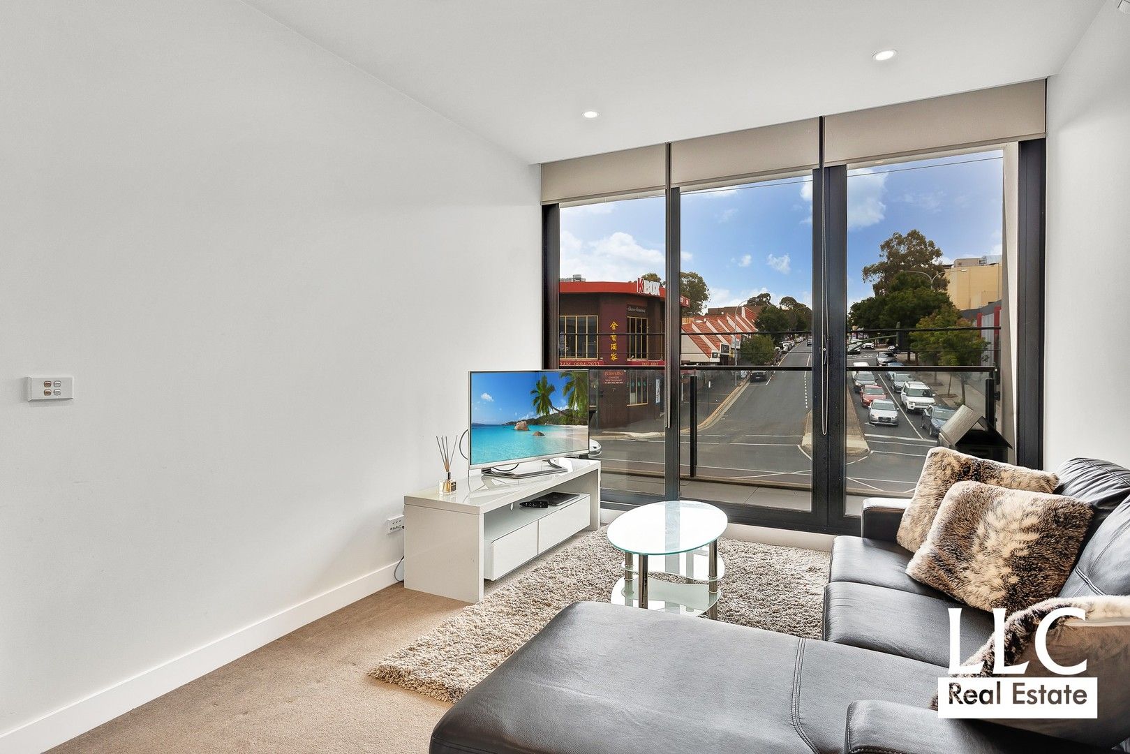 203/251 Canterbury Road, Forest Hill VIC 3131, Image 2