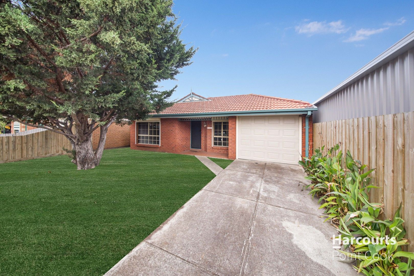 3 bedrooms House in 2 Verity Court ALTONA MEADOWS VIC, 3028