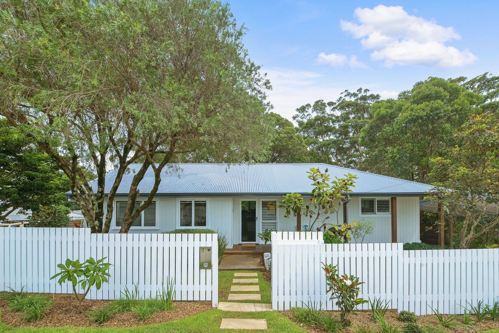 11 Ridgway Road, Avoca Beach NSW 2251, Image 0