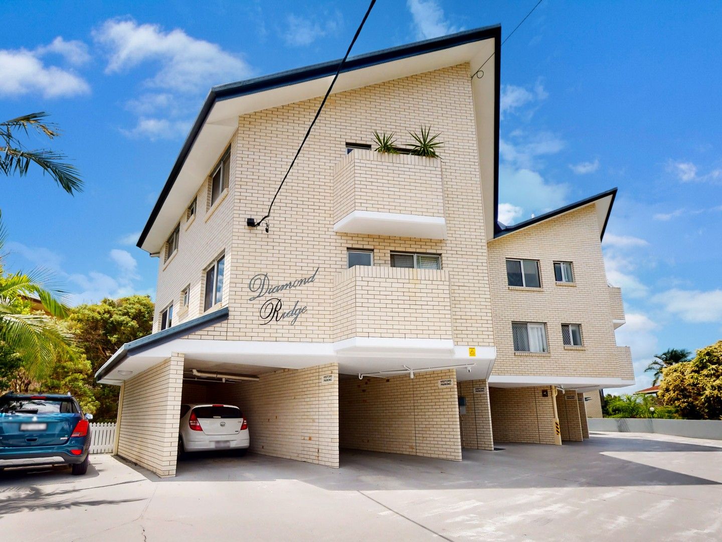 2 bedrooms Apartment / Unit / Flat in 4/33 Kirkland Ave COORPAROO QLD, 4151