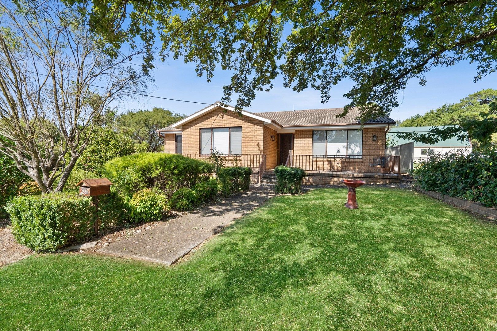 25 Victoria Street, Yass NSW 2582 Domain