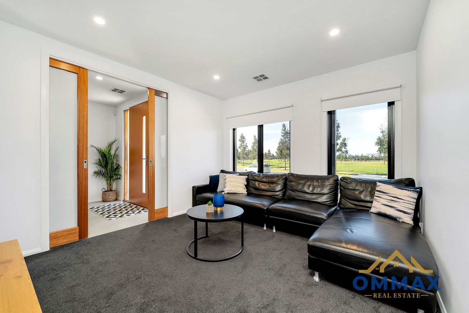 70 Frontier Avenue, Aintree VIC 3336, Image 2