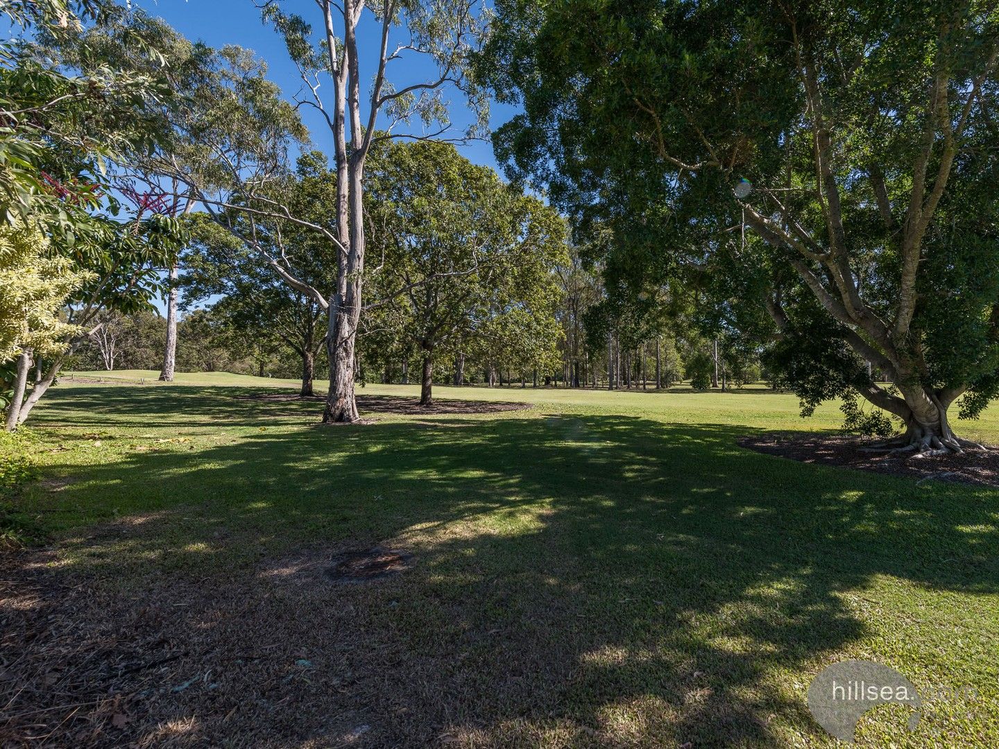 3 bedrooms House in 10 Martin Place HELENSVALE QLD, 4212