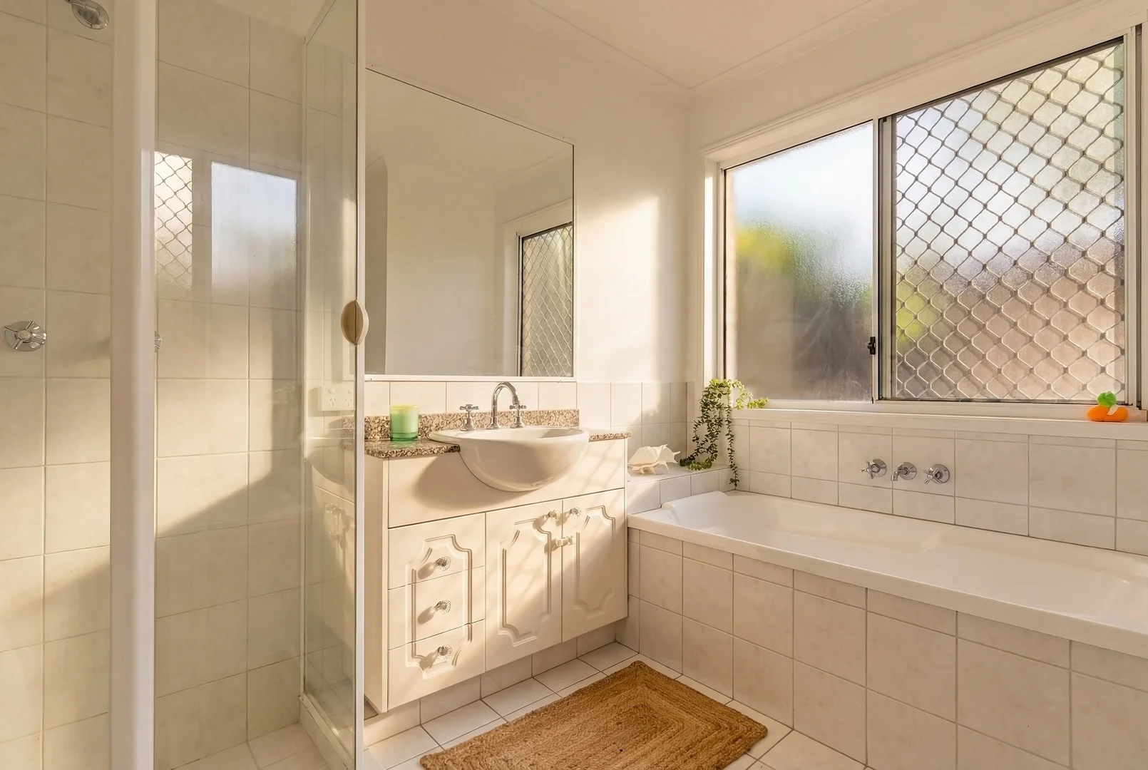 Additional image 19 of 2/2 Deodar Drive, Burleigh Heads QLD 4220