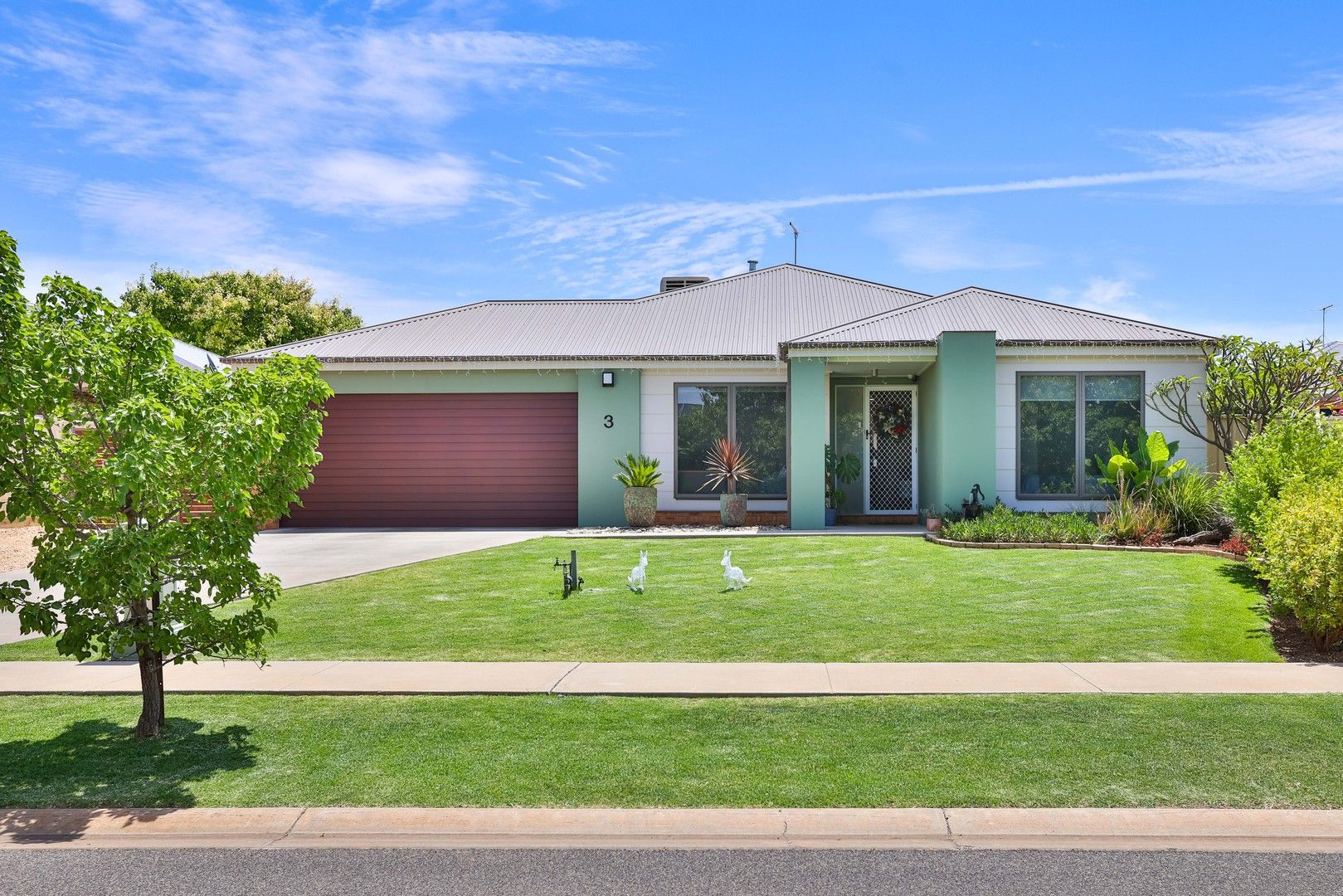3 bedrooms House in 3 Pietro Court MILDURA VIC, 3500