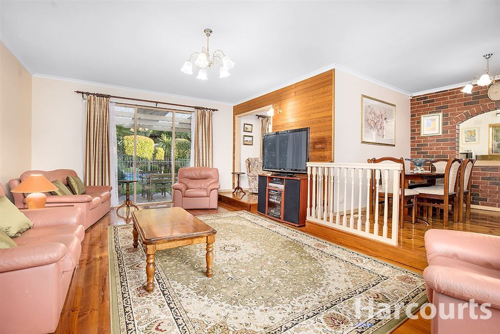 49 Chestnut Avenue, Ferntree Gully VIC 3156, Image 2