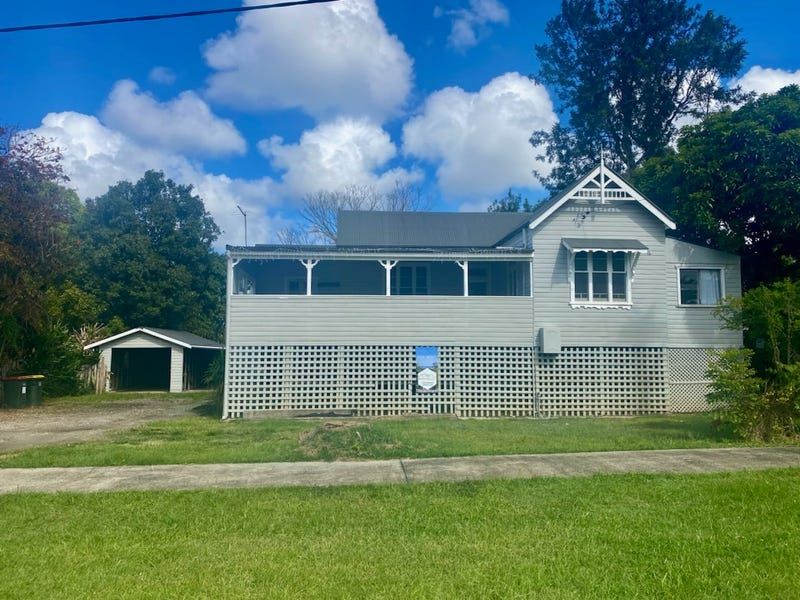 4 bedrooms House in 6 Wagner Street WOODBURN NSW, 2472
