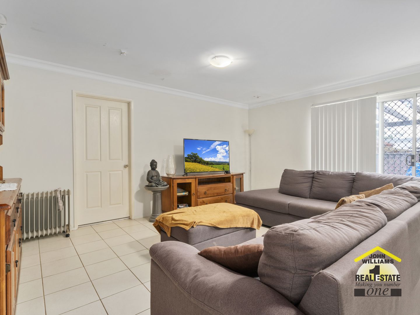 16A Wendlebury Road, Chipping Norton NSW 2170, Image 2