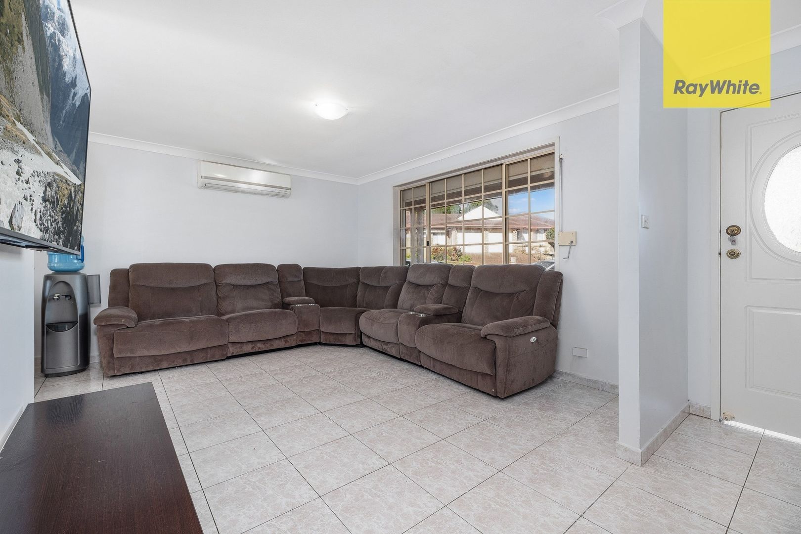 10 Derwent Place, Bossley Park NSW 2176, Image 1