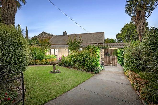 Picture of 2 Evelyn Road, RINGWOOD NORTH VIC 3134
