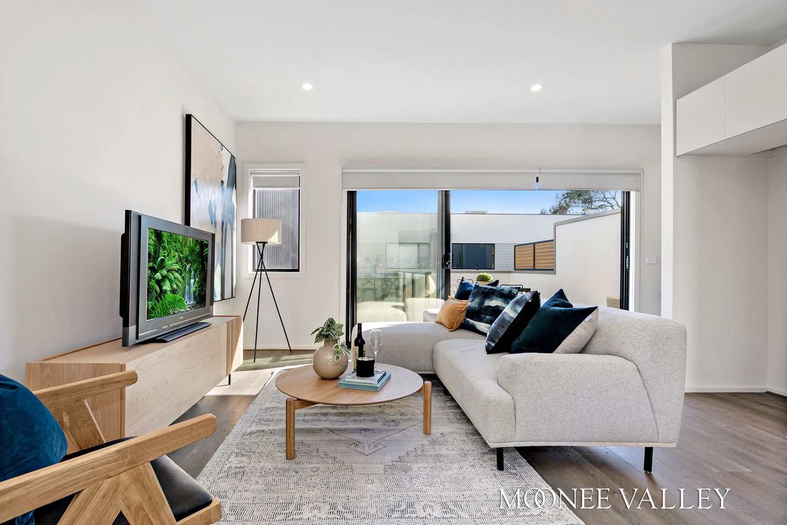 6 Patria Walk, Avondale Heights VIC 3034, Image 2