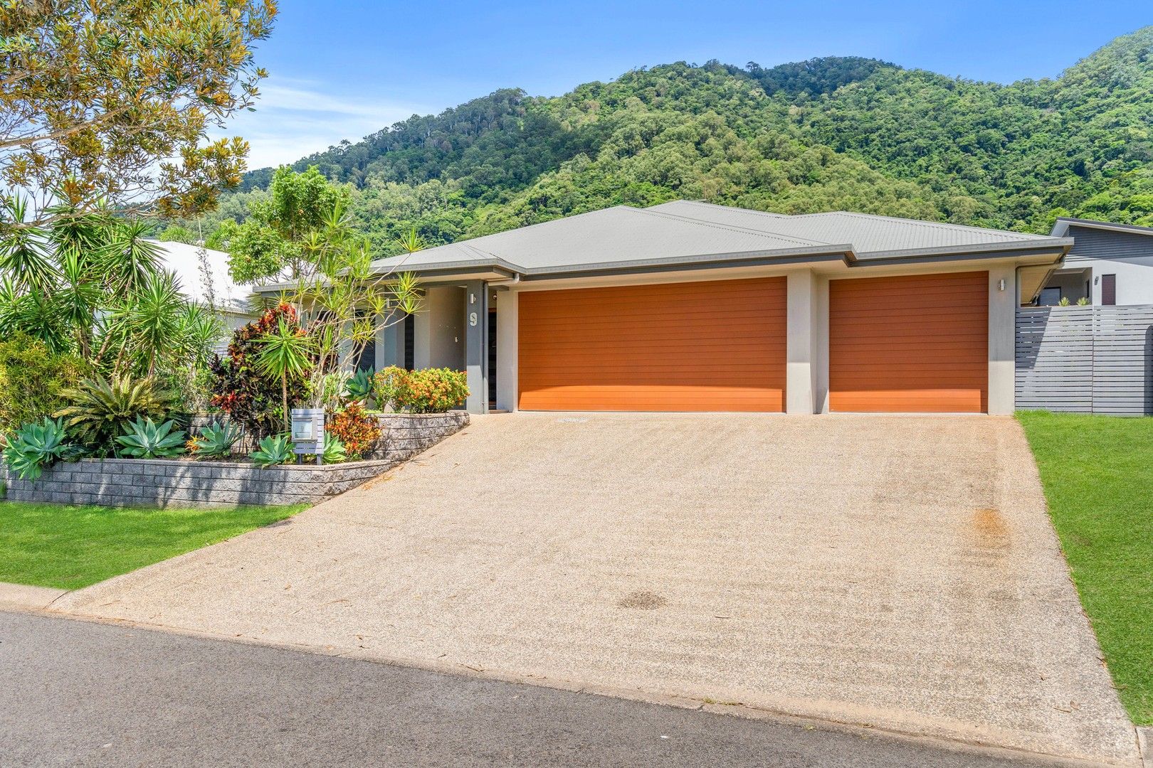 9 Parrot Close, Kanimbla QLD 4870, Image 0