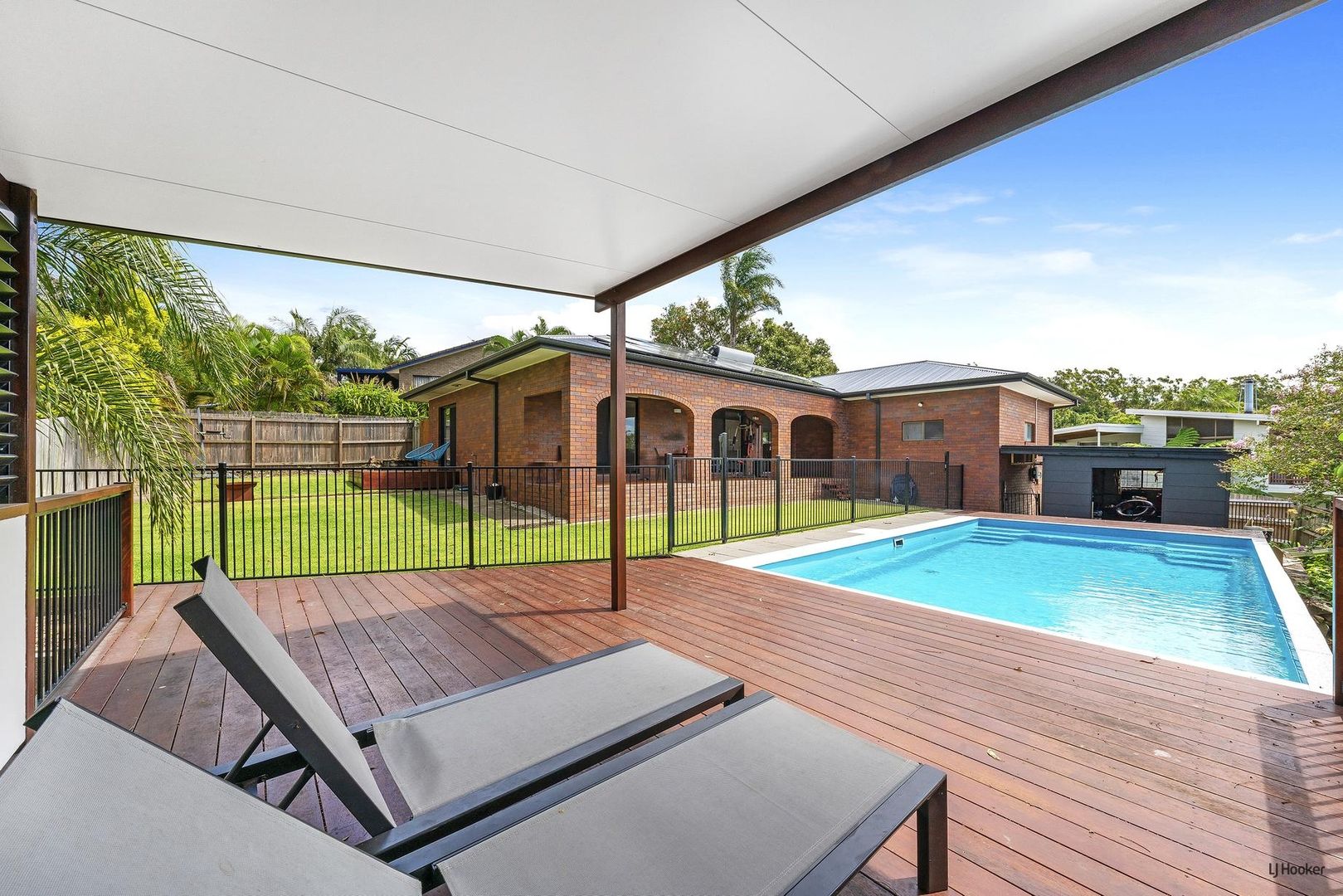 20 Numidia Street, Currumbin Waters Property History & Address