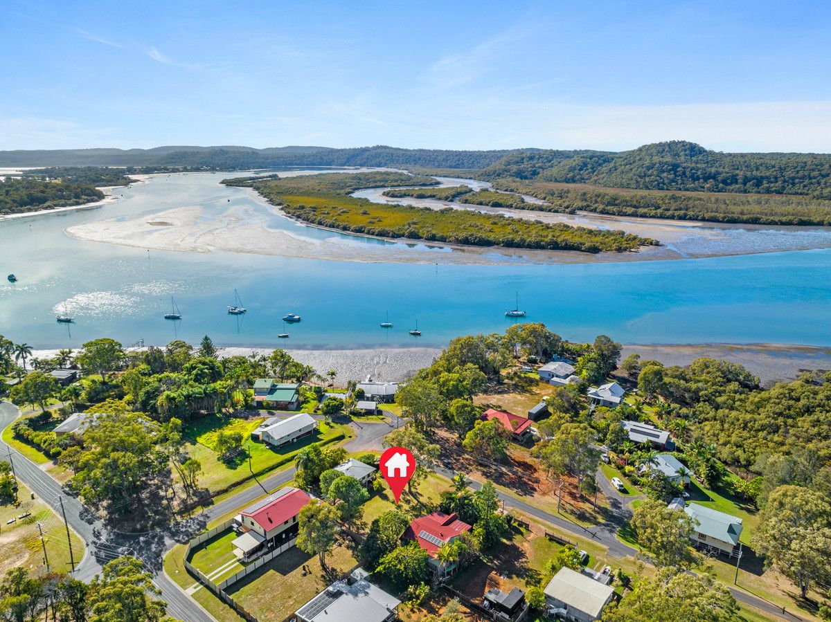 Vacant land in 4 Aquamarine Avenue, RUSSELL ISLAND QLD, 4184