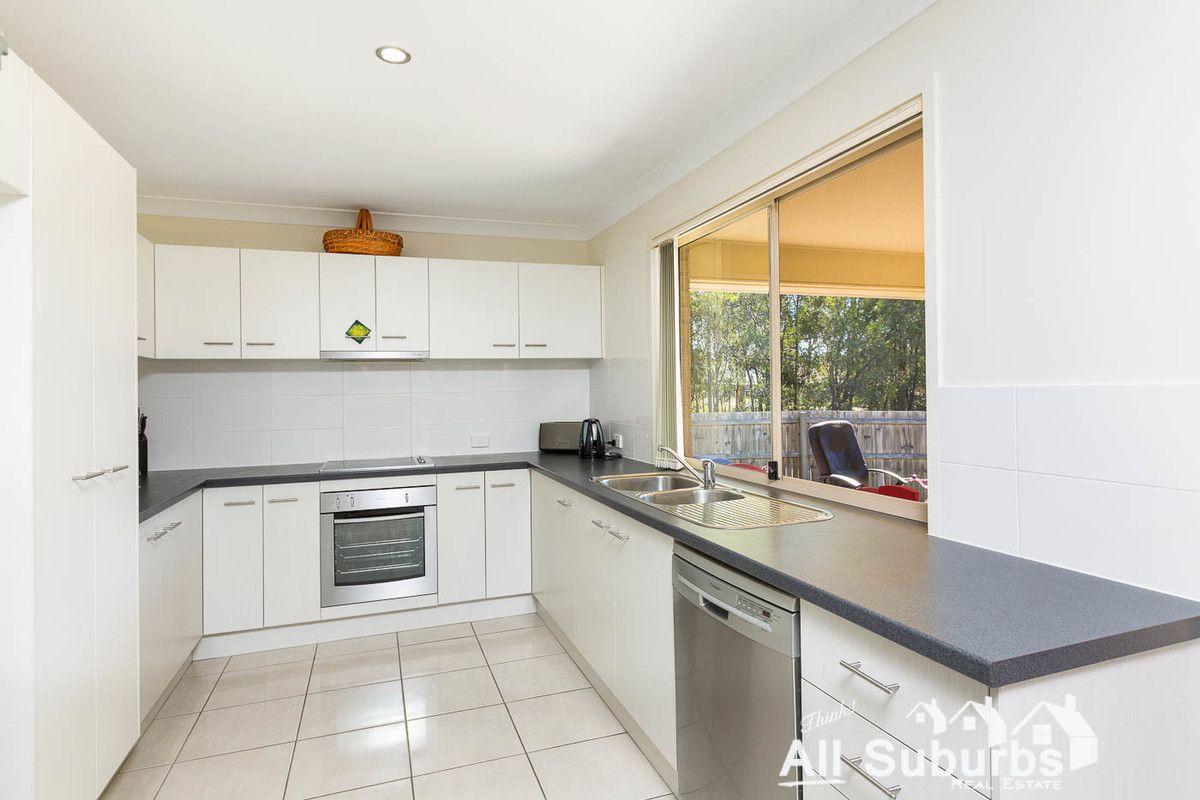 2 Coops Place, Heritage Park QLD 4118, Image 1