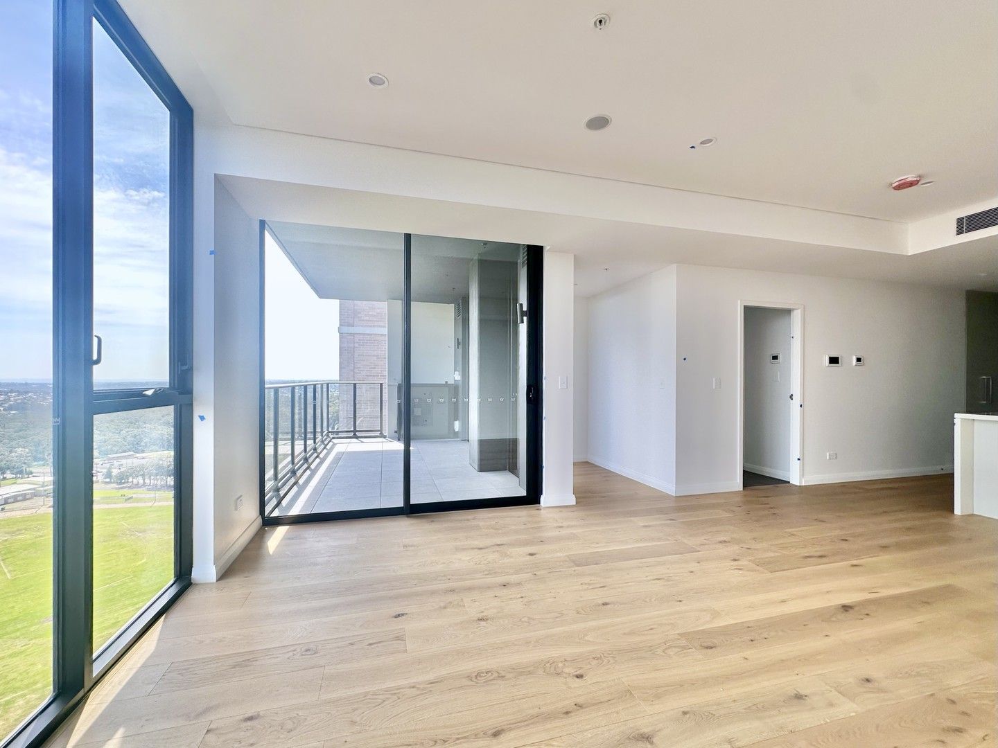 2 bedrooms Apartment / Unit / Flat in 1914/6 Mandala Parade CASTLE HILL NSW, 2154