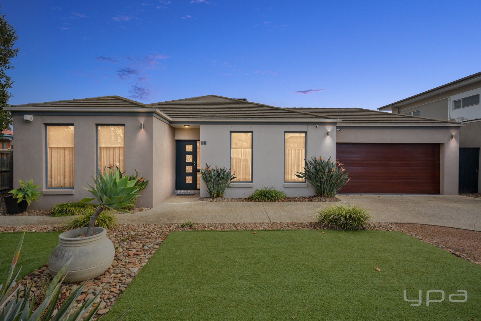4 bedrooms House in 17 Seasons Boulevard TARNEIT VIC, 3029