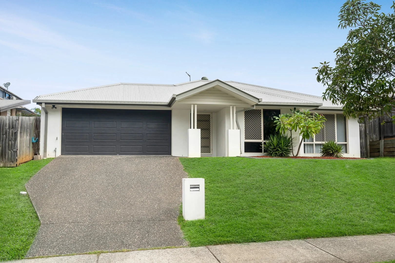 12 Jellett Drive, Deebing Heights QLD 4306