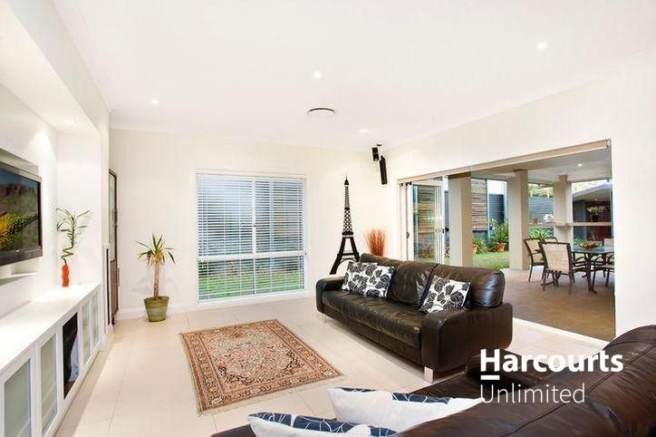 39 Pentonville Parade, Castle Hill NSW 2154, Image 2