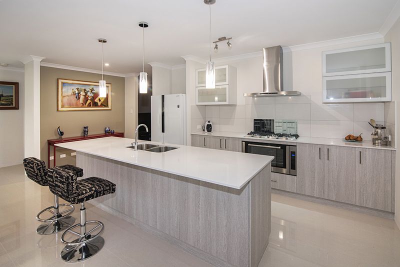 4 bedrooms House in 6 Pinehurst Crescent DUNSBOROUGH WA, 6281