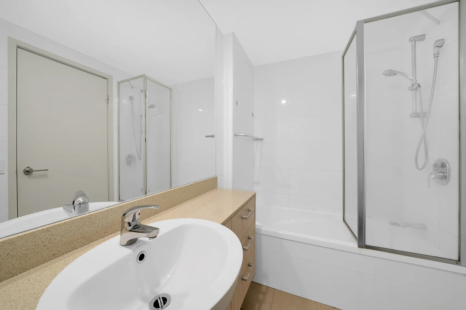 Additional image 11 of 353/51 Hope St, Spring Hill QLD 4000