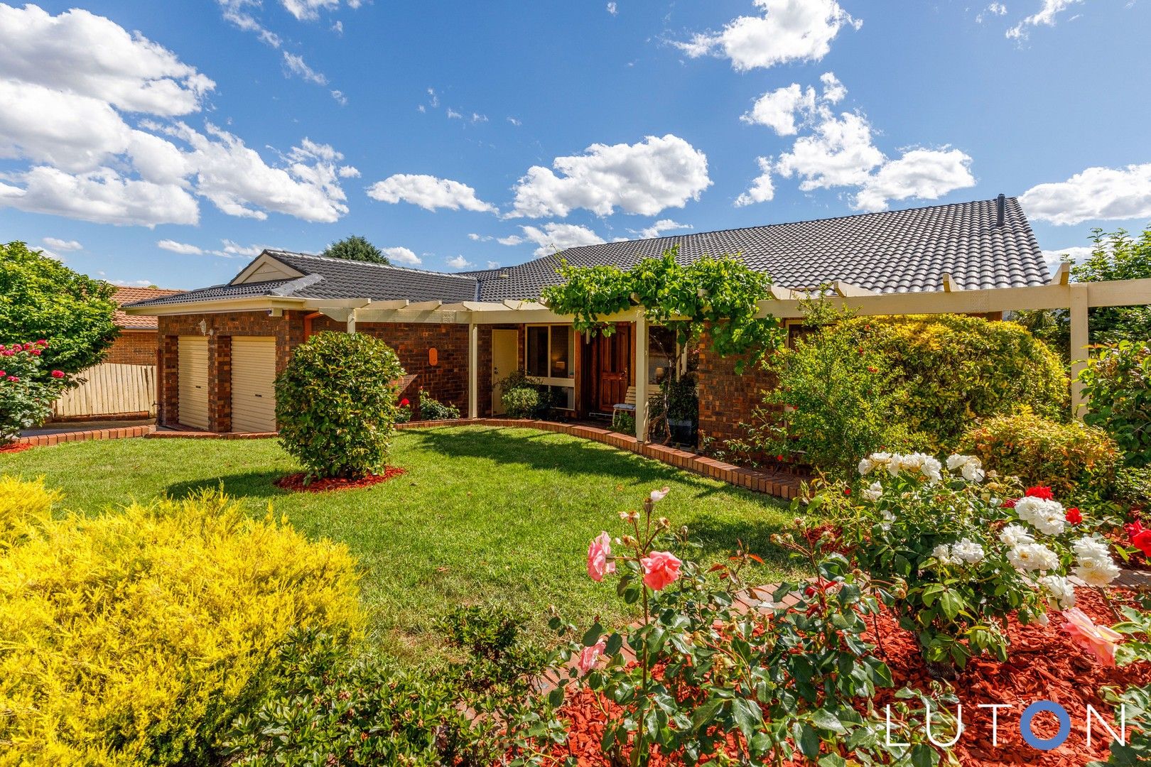 13 Adkinson Close, Isaacs ACT 2607, Image 0