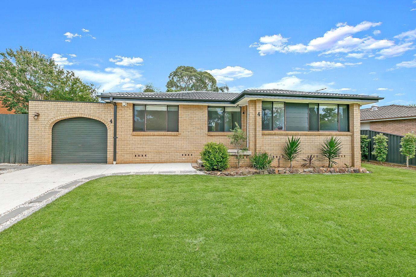 4 Faulkland Cres, Kings Park NSW 2148, Image 0