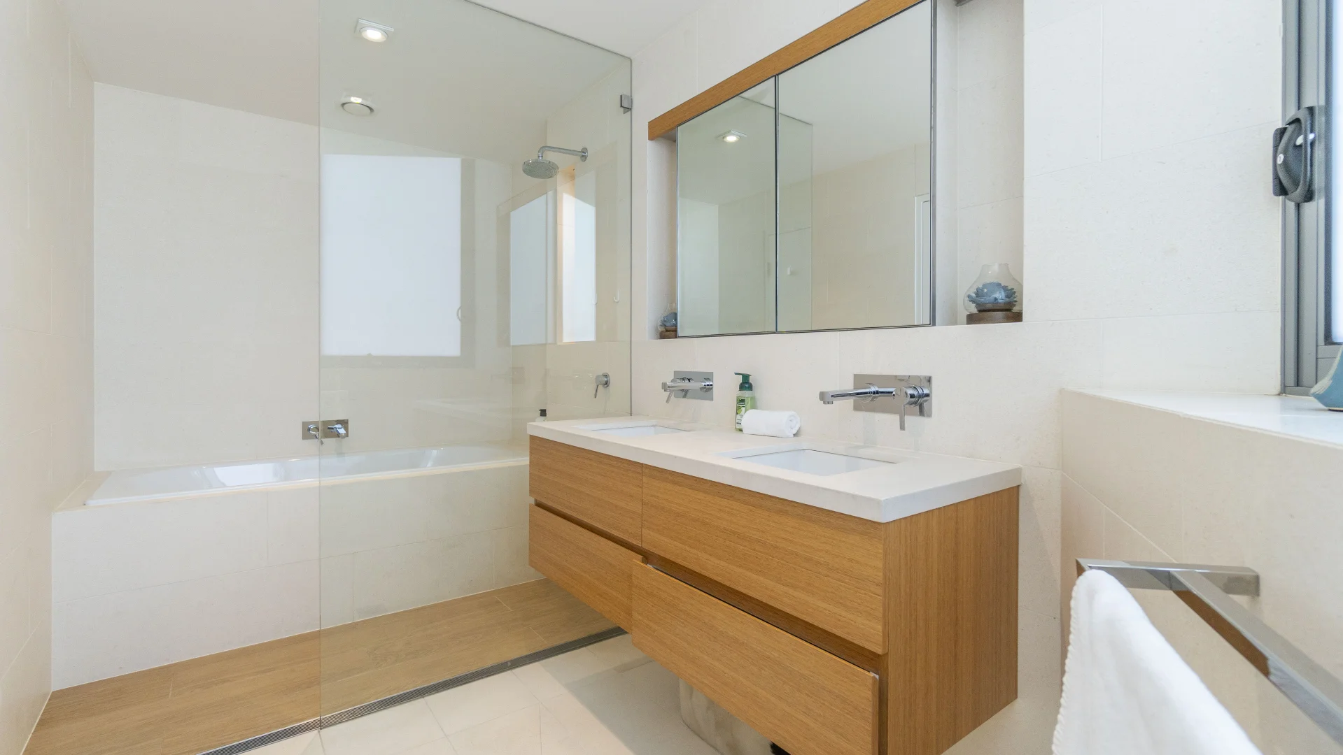 Additional image 12 of 76/68 Sir John Young Crescent, Woolloomooloo NSW 2011