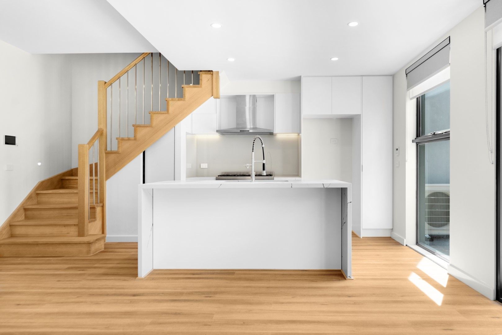 2 bedrooms Townhouse in 3/183 Atherton Road OAKLEIGH VIC, 3166